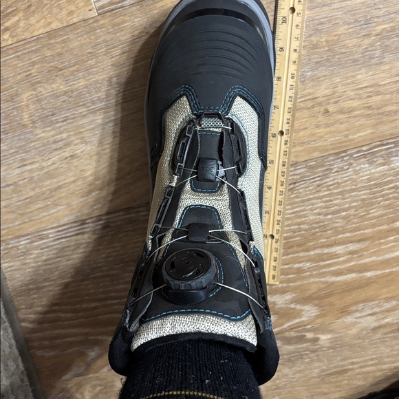 Korkers Women’s  Darkhorse Wading and Fishing Boots Black and Gray - Picture 12 of 13